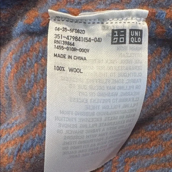 Uniqlo Men's Large Sweater in Brown with Blue Trim - Picture 4 of 5
